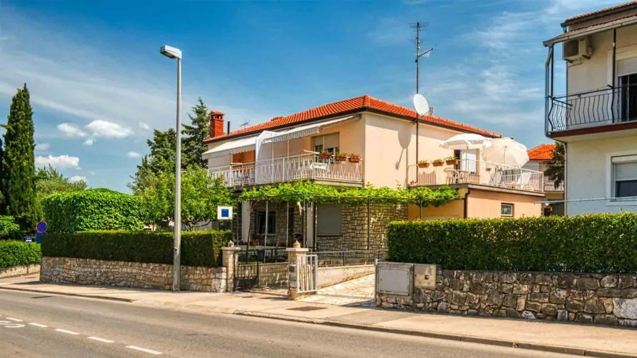Room Mario Rovinj 0*,